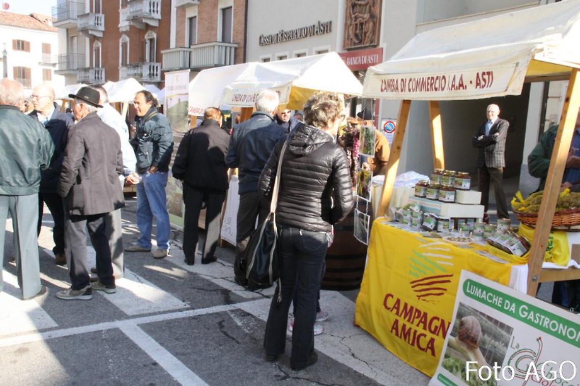 La-Fiera-del-Tartufo-di-Mombercelli-580476447e2971