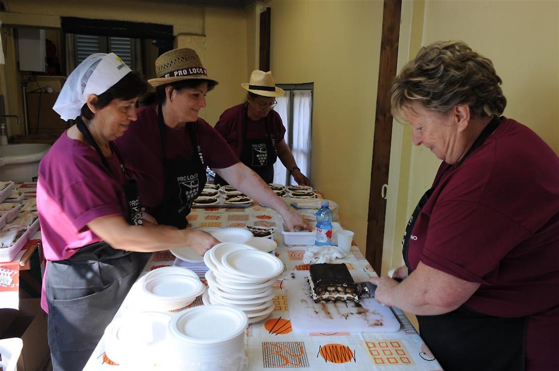 La-piazza-del-Festival-delle-Sagre-57d65f7a288041