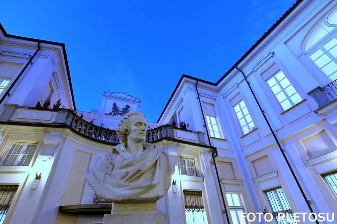 Palazzo-Alfieri-inaugurate-le-stanze-di-Vittorio-587dcee9b070a19