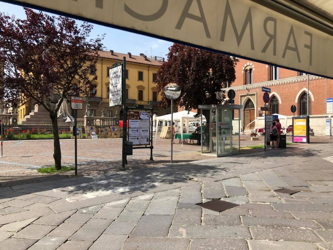 banchetti in piazza roma