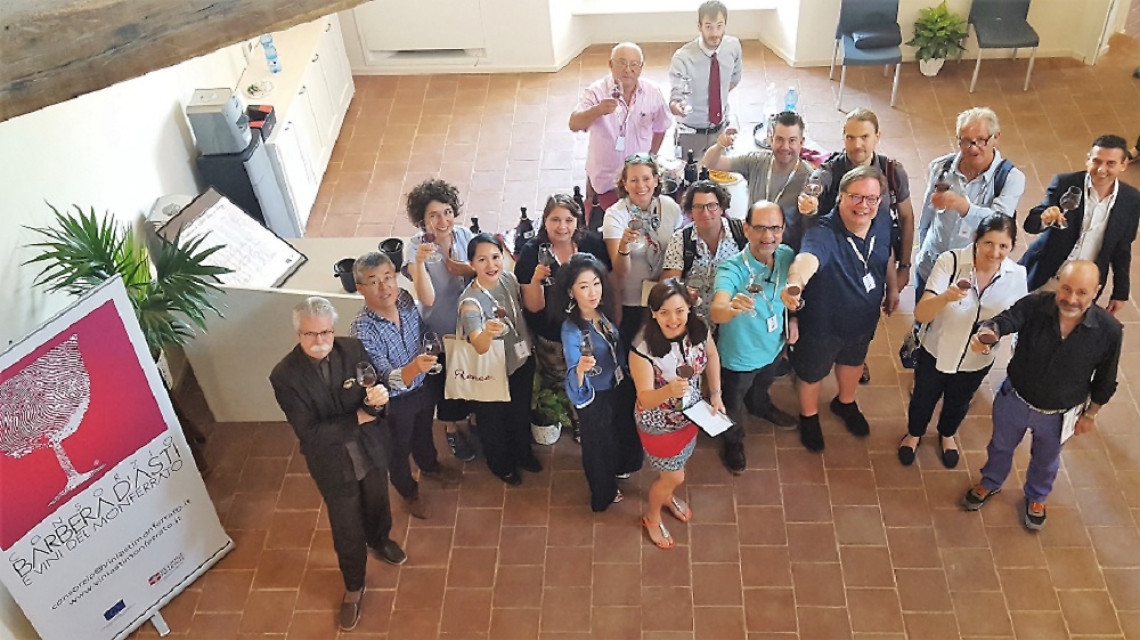 giornalisti ed esperti vino esteri in visita nel Monferrato