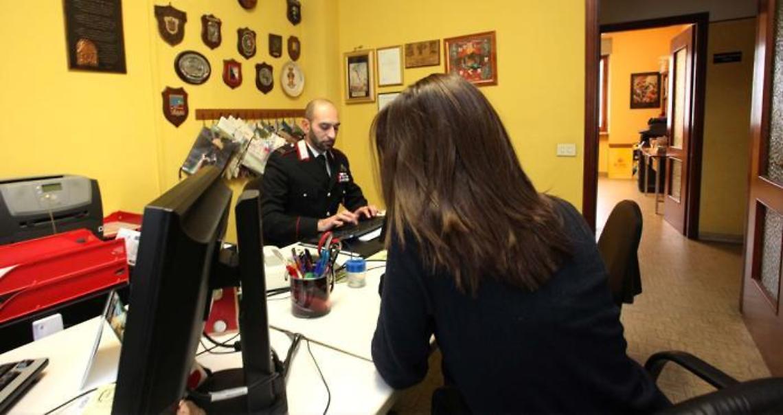 DENUNCIA_DI_STALKING_PRESENTATA_IN_CASERMA_CC