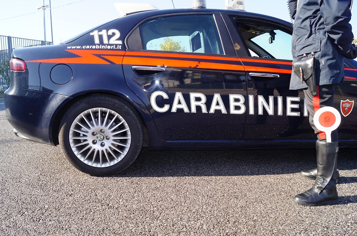 carabinieri pattuglia