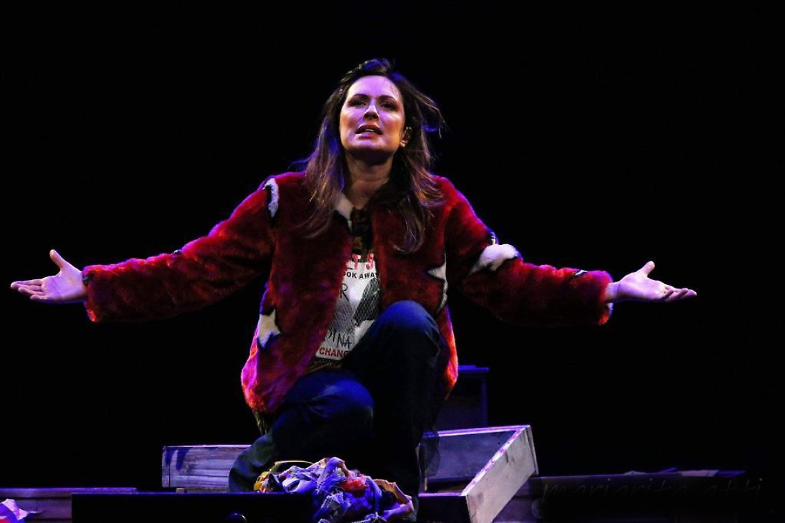 Stagione treatrale Chiara Buratti