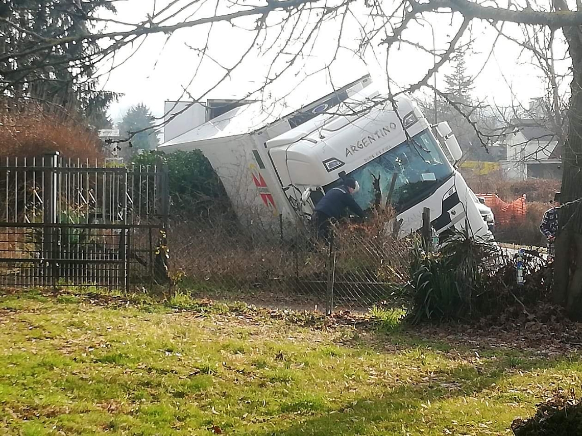 9B3C55E2-1AD9-4DD6-88CA-90C140014AA3