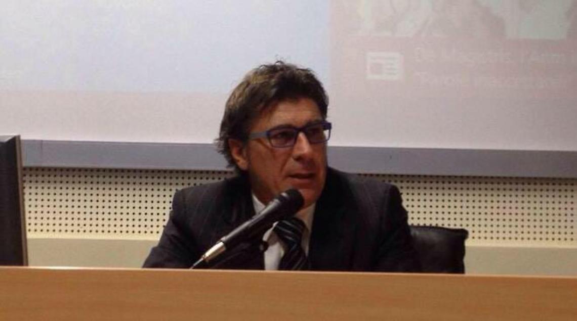 DBF5E43B-119E-403B-8A1B-BFF10794413C