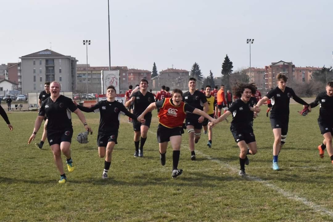 88F7600D-0701-4364-8C1C-B652D1859B3A