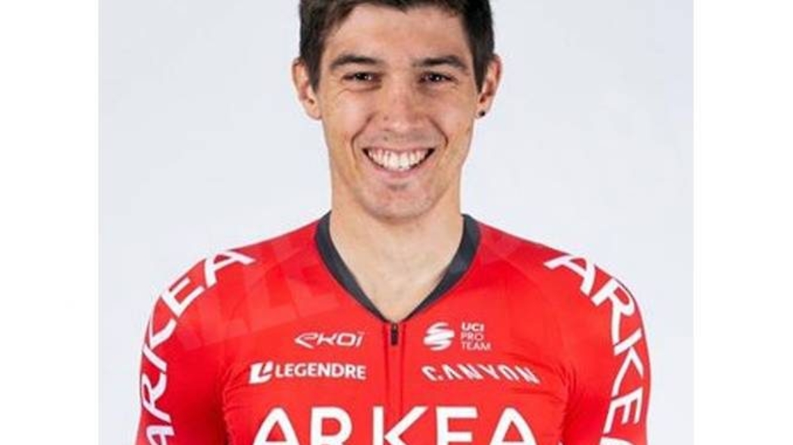 B8AF8EAC-EB51-47A9-A8D2-2B3250FE7A68