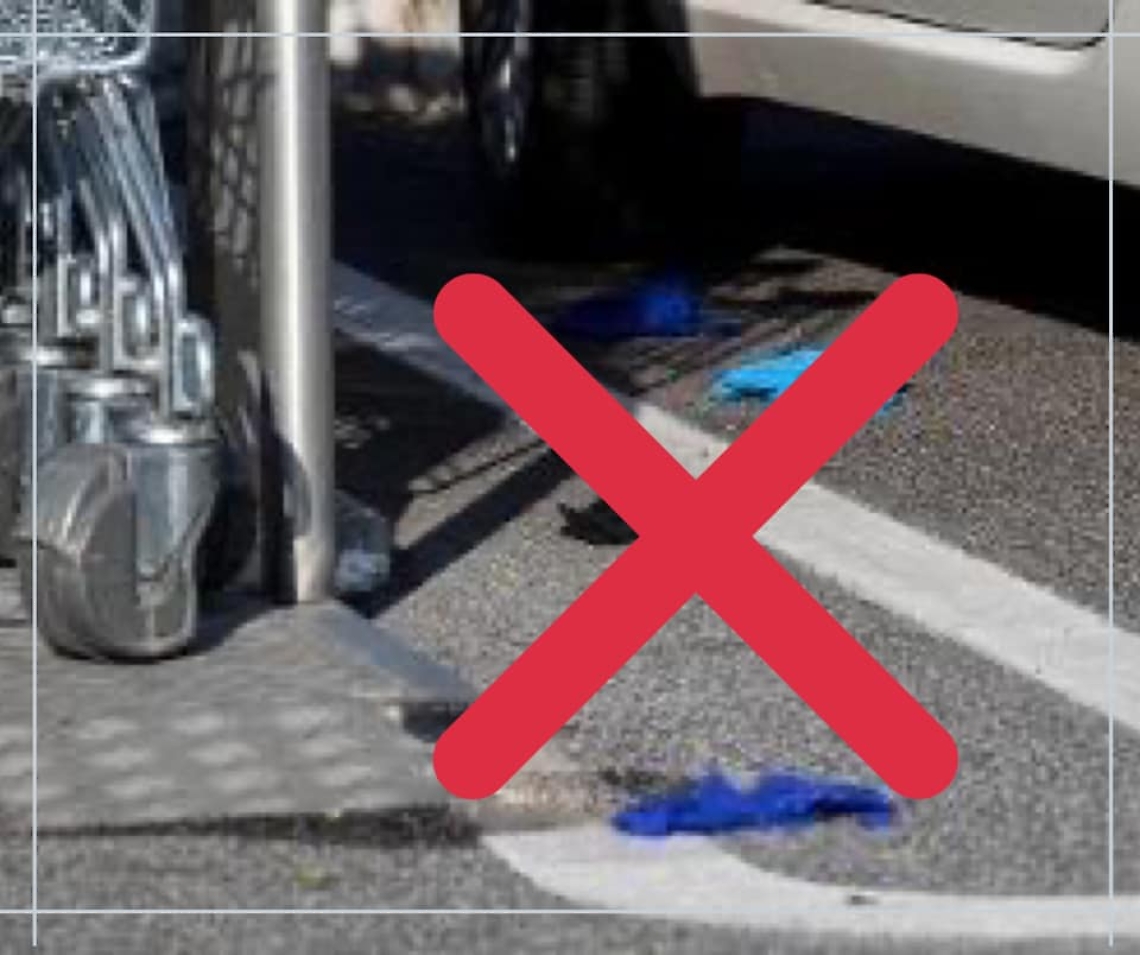 Guanti e mascherine abbandonate