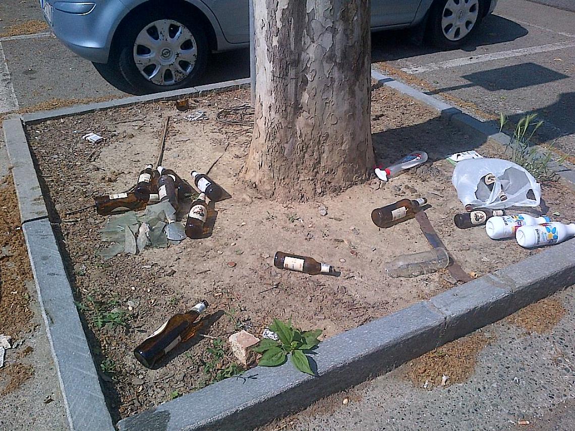 Bottiglie in piazza Europa