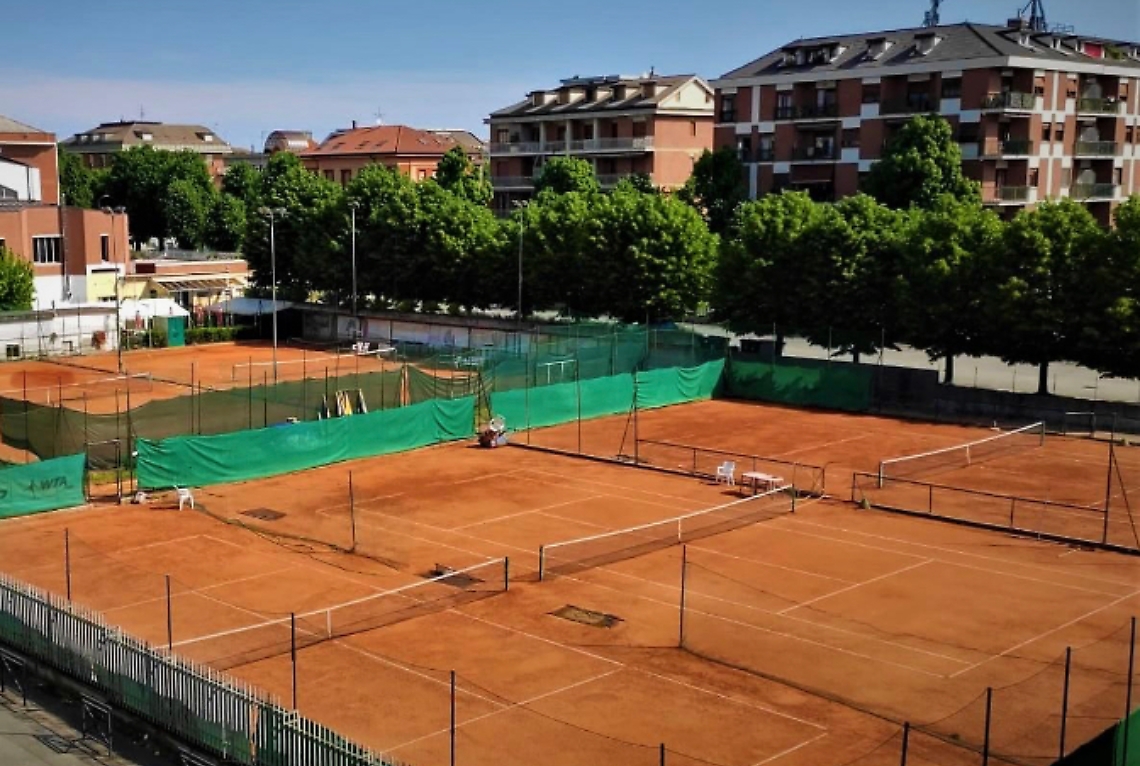 F04C54B9-A36E-478F-8711-947E7DA12224