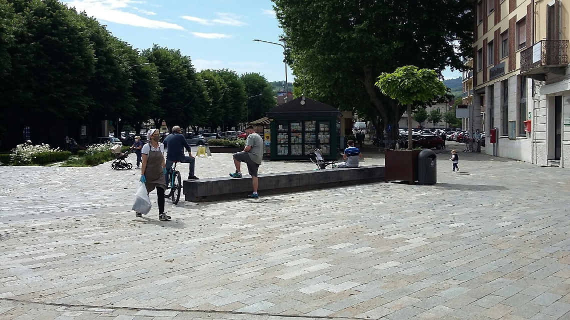 Prove di normalità in piazza Cavour