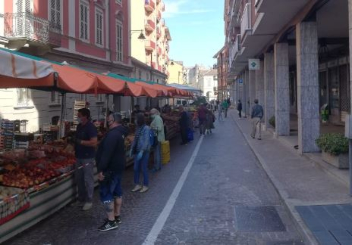 mercato costigliole 1