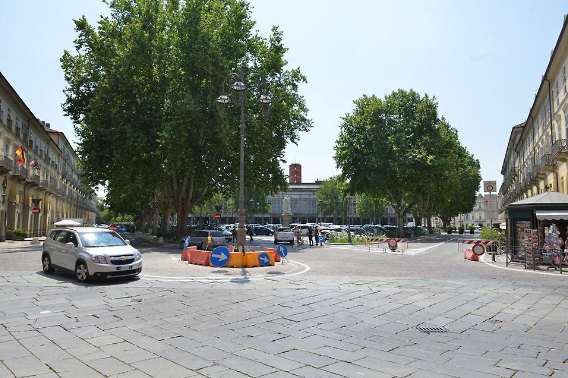 Doppio senso di marcia piazza alfieri109124835_2467065276935231_8396226896768675991_o