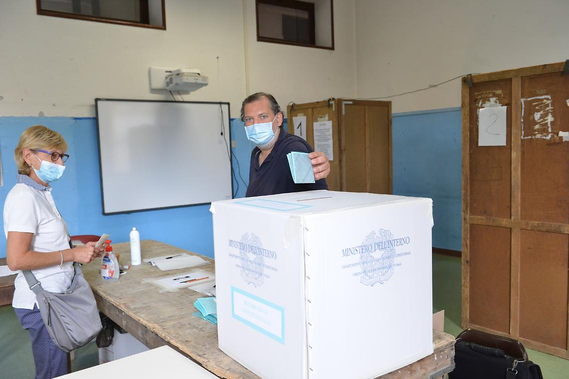 seggio elezioni referendum