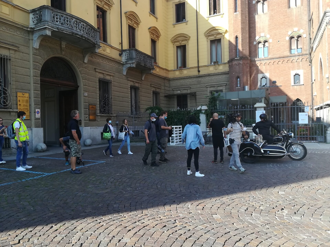 Mattinata astigiana di riprese per il fratello di Alessandro Borghese