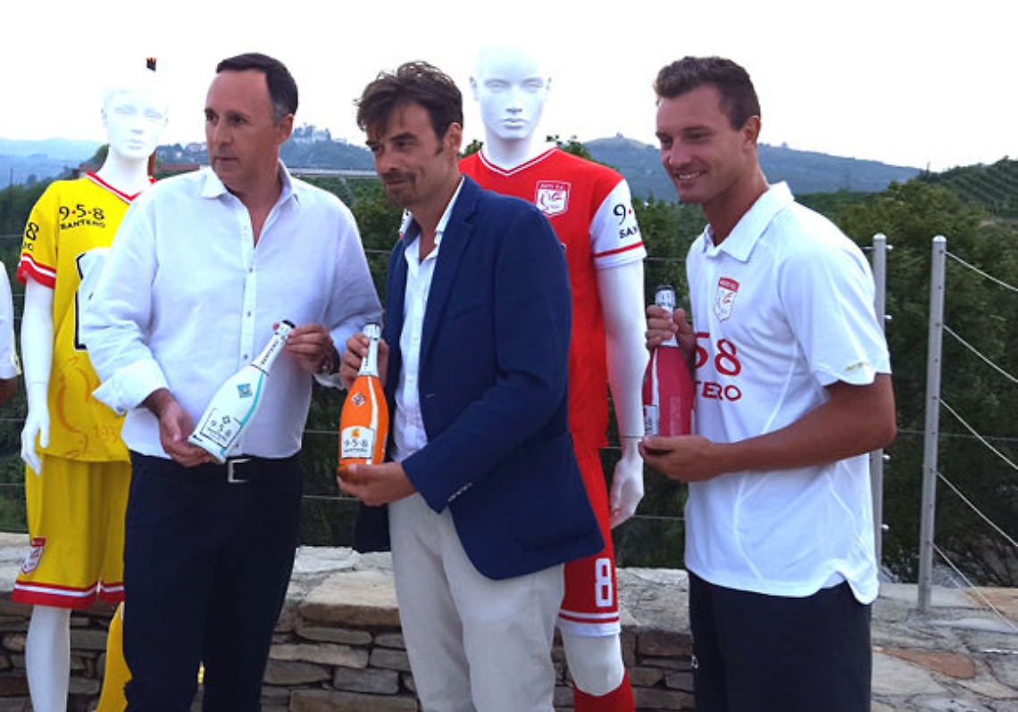 62D5817C-243A-48E2-8E63-52476D916B45