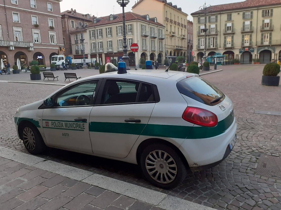 polizia municipale piazza s. secondo