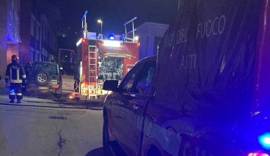 0B2EDEF5-4AAF-4739-9485-9580A882ED6A