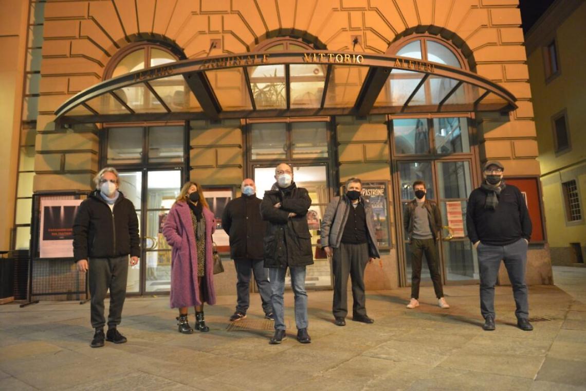 Teatro Alfieri luci accese