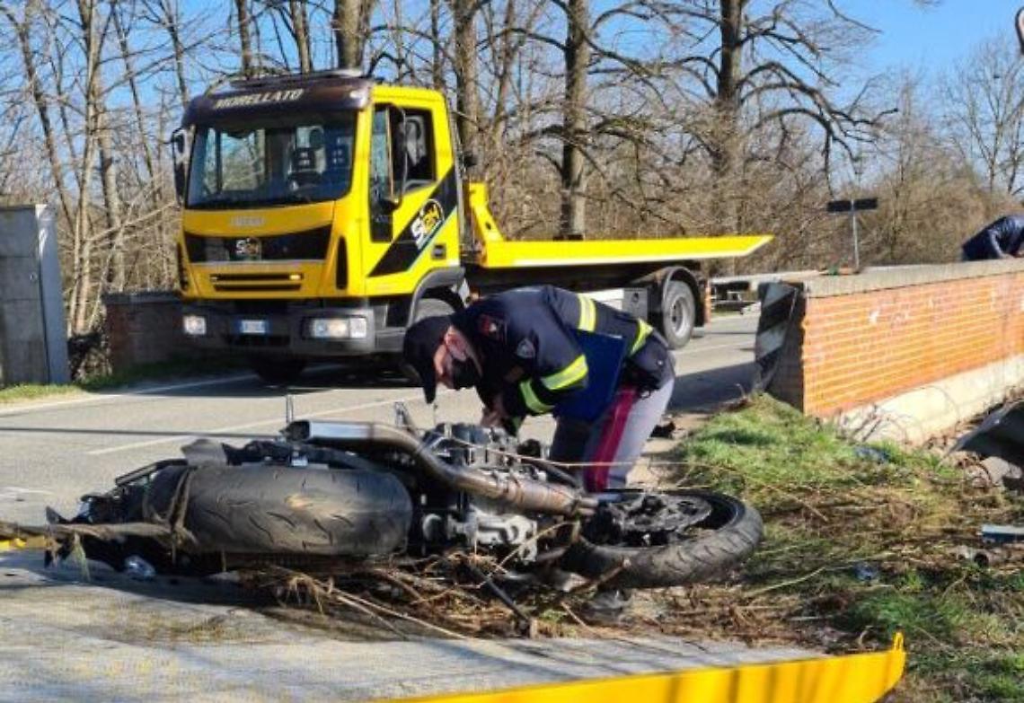 incidente stradale asti
