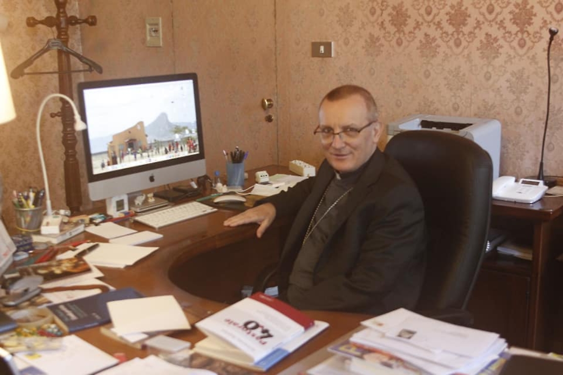 monsignor marco prastaro