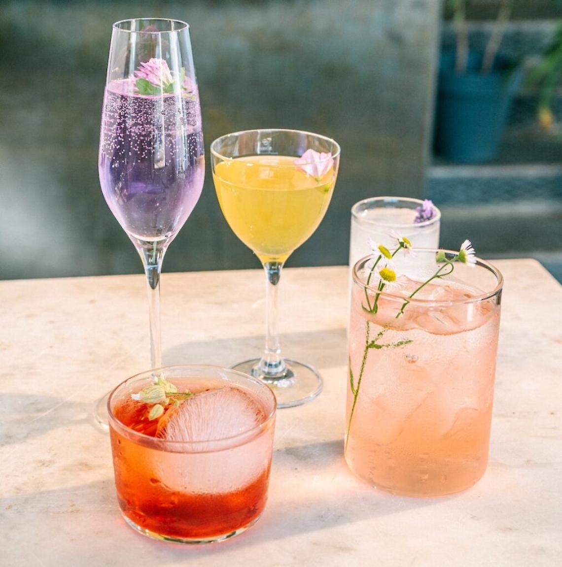 Wine cocktail per un&rsquo;estate freschissima 3 ricette alla frutta da provare 2