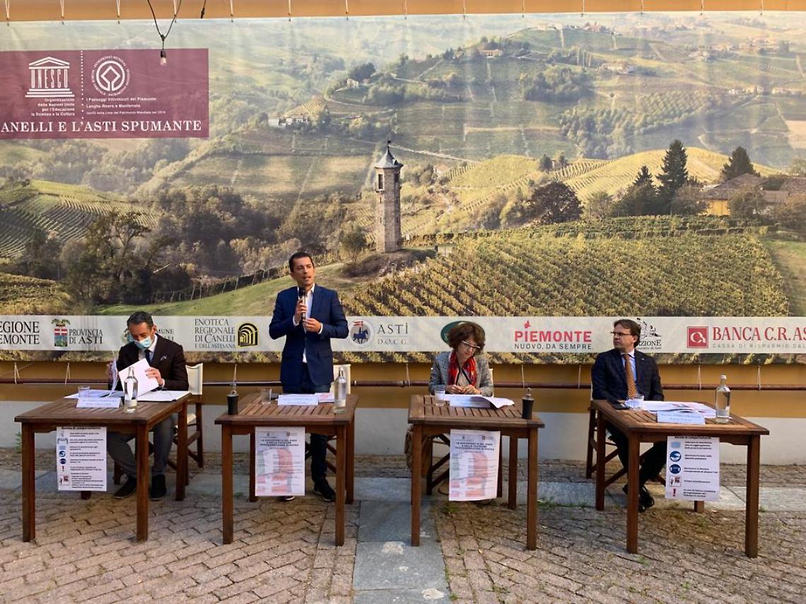 Tavolo relatori convegno Canelli