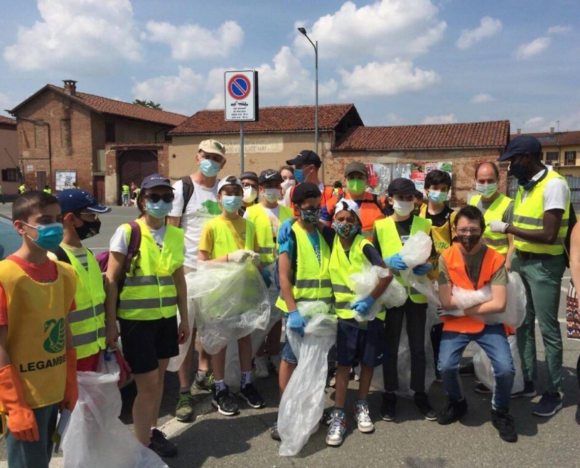 Volontari per Tutti gi&ugrave; per terra