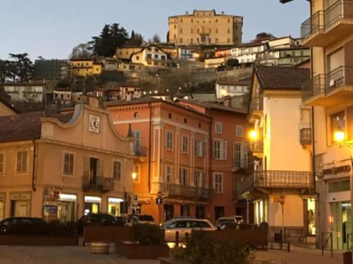 Canelli-P.za Aosta e Villanuova