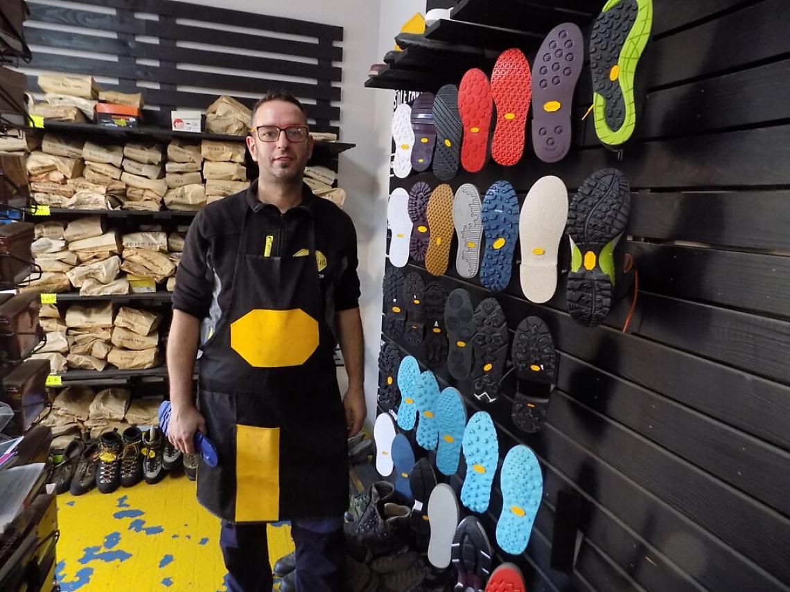 Calzolaio Edoardo Roagna4