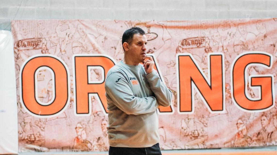 D7A89640-6BF5-416E-971C-0C2B9C6228FE