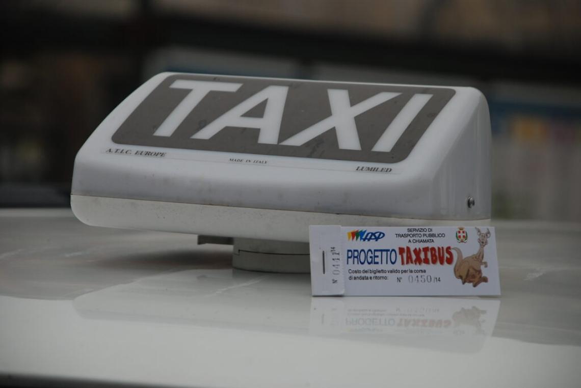 49 - sospensione taxibus sabato