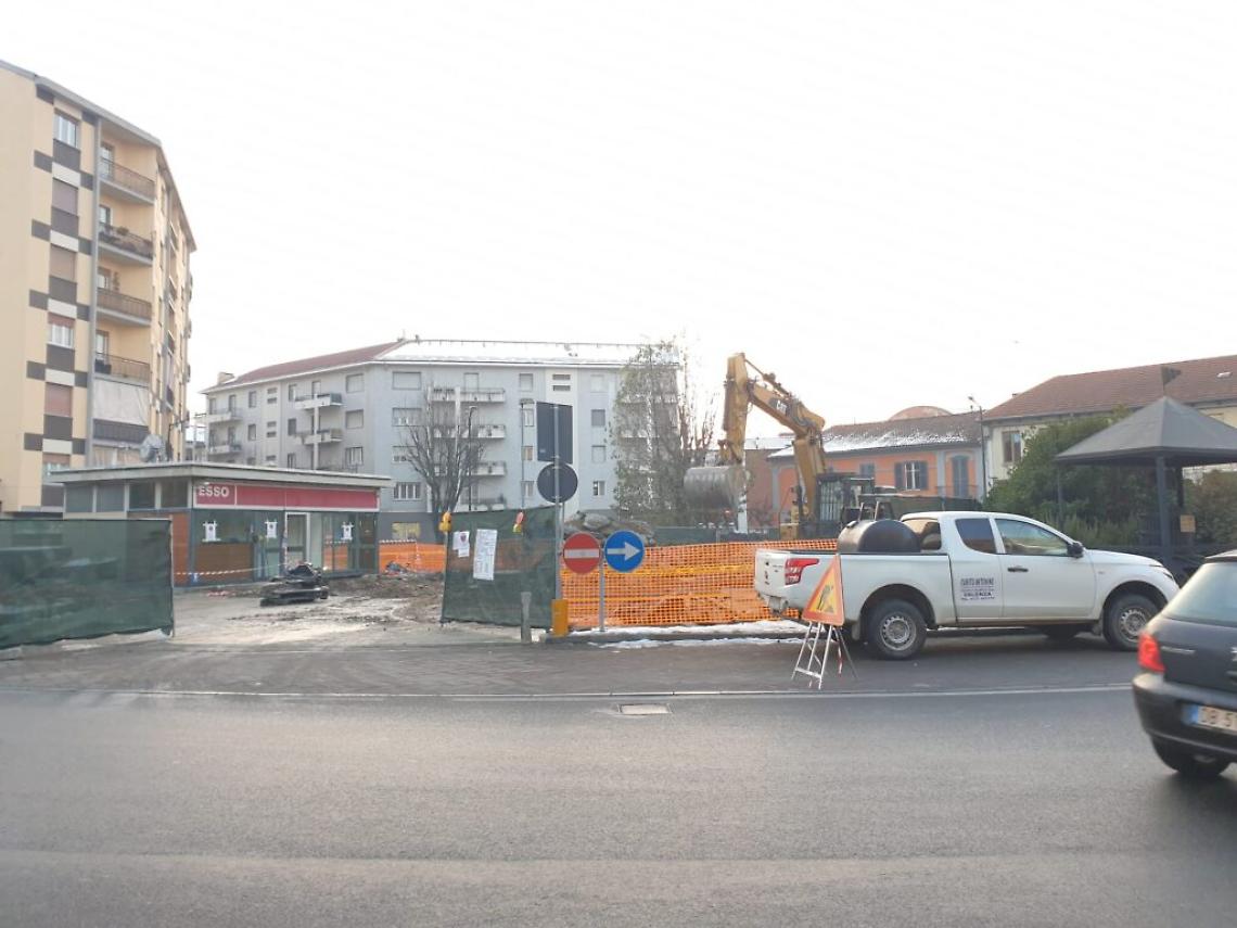 rotatoria piazza torino