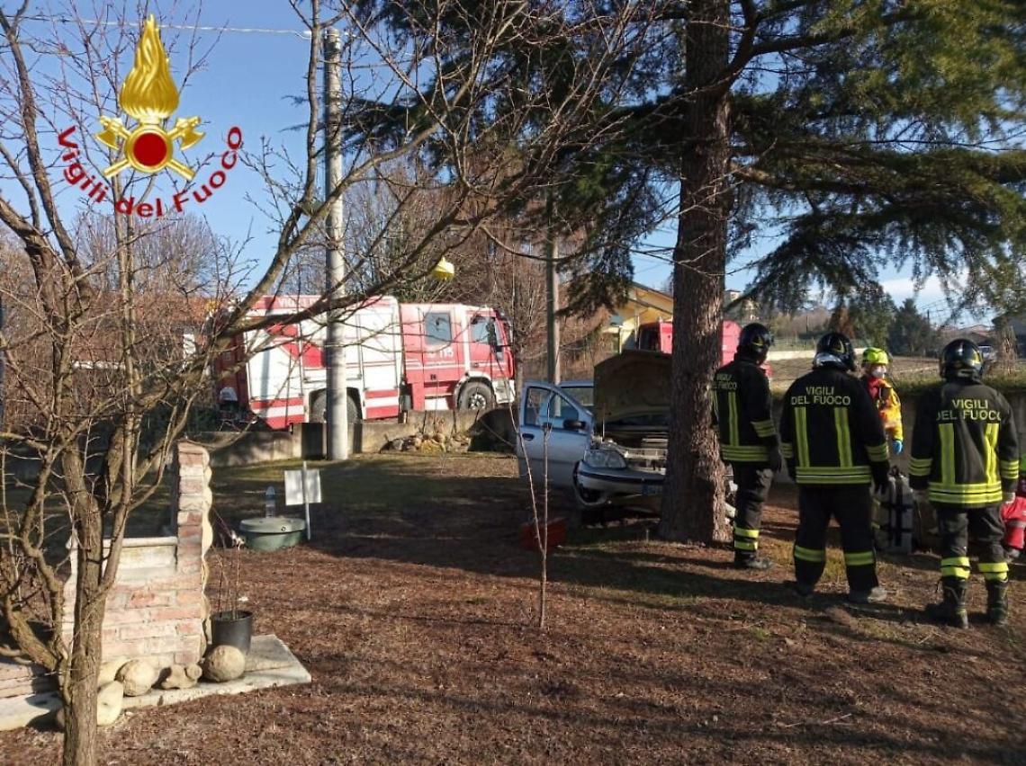 F7524B6C-BBDC-4824-BEAC-B39407B37F40