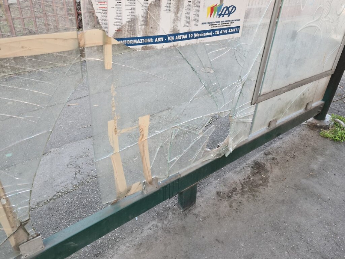 fermata d'autobus corso XXV Aprile