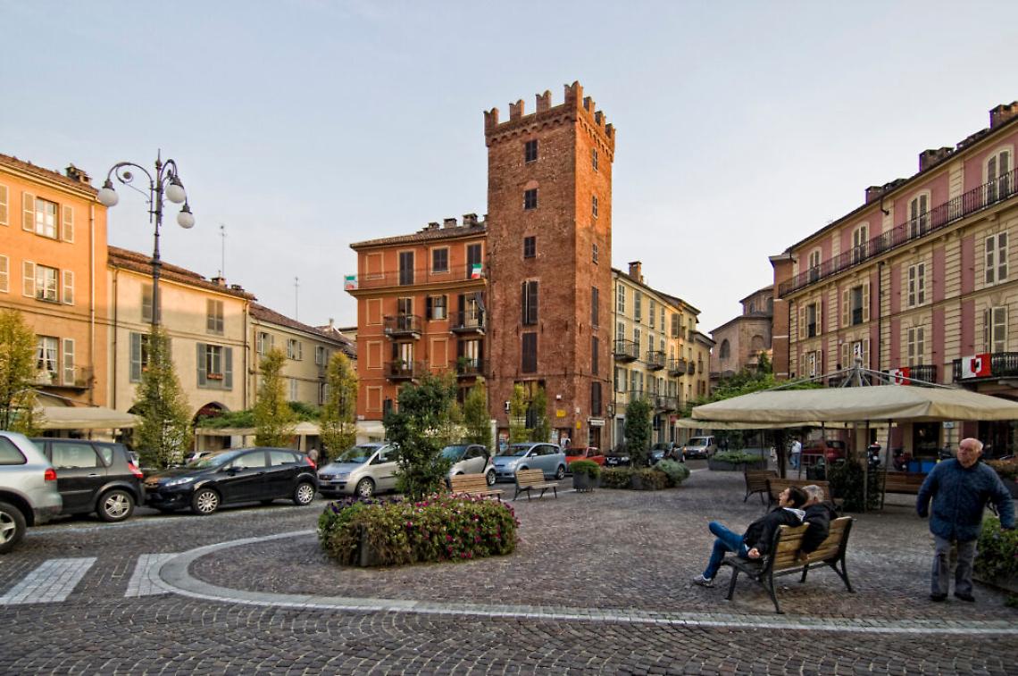 Piazza Statuto_Asti_Archivio EnteTurismo LMR