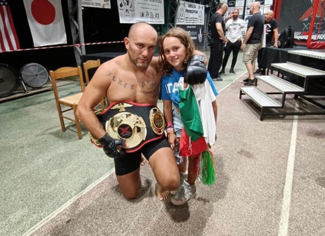 1876FC8A-4FD5-48AF-9573-D6B7A17EB1F0