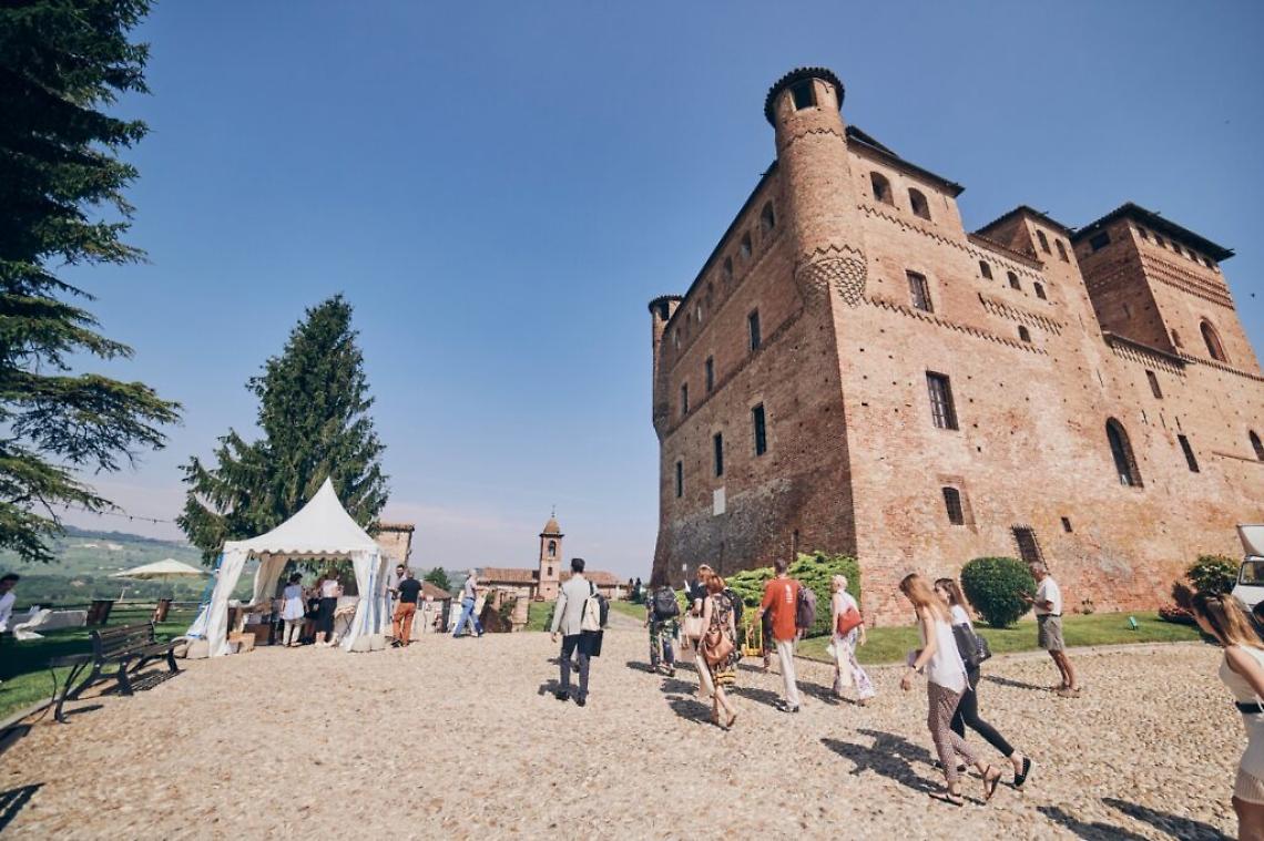 FoodWineTourism_2019_CastelloGrinzaneEsterno