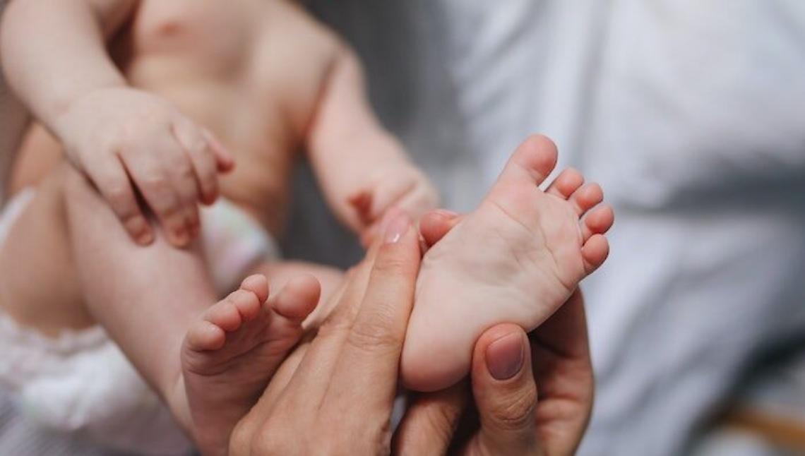 massaggio-infantile-piede