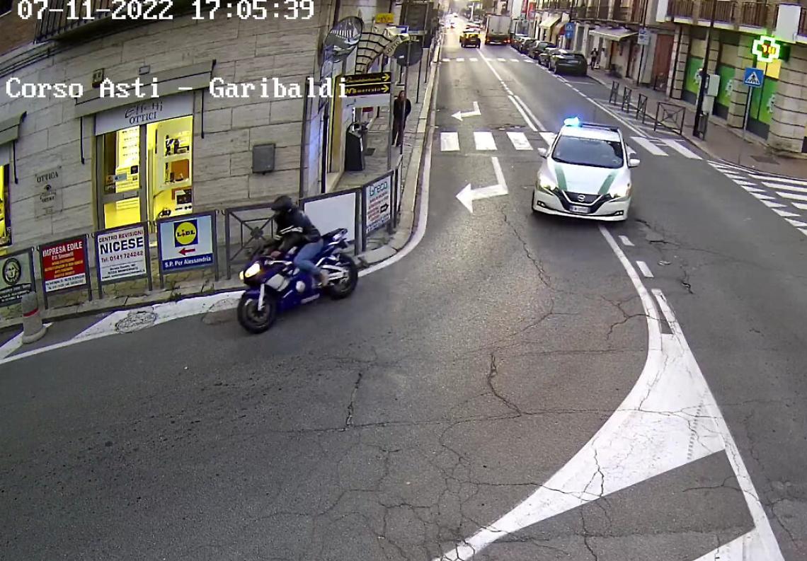 apert_motociclo_fuga