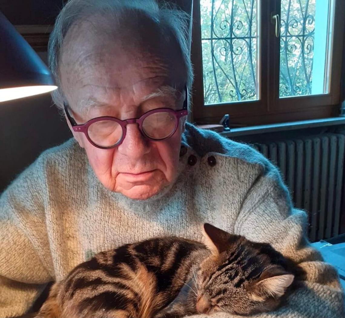 0FF5A11D-58A3-41AC-A24A-6CB3004D8F9E