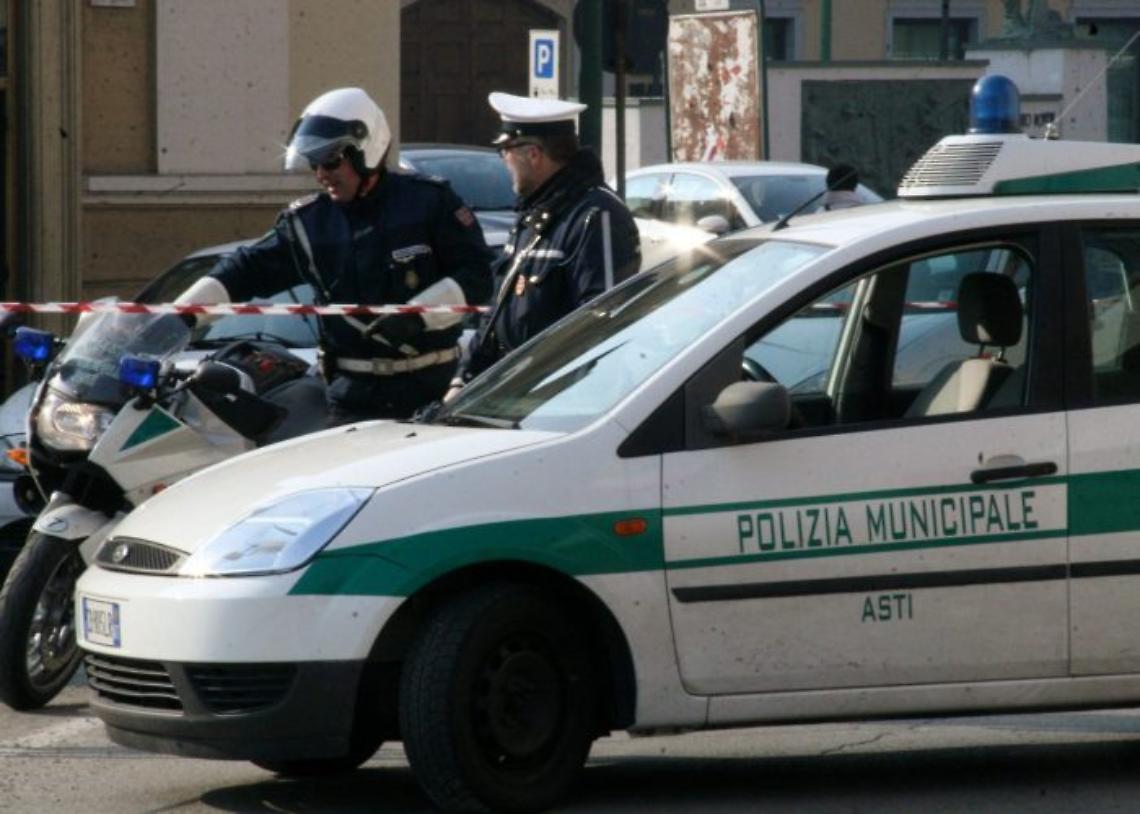 ED80FC2B-5DC3-42B2-BFAC-3D7284F933ED