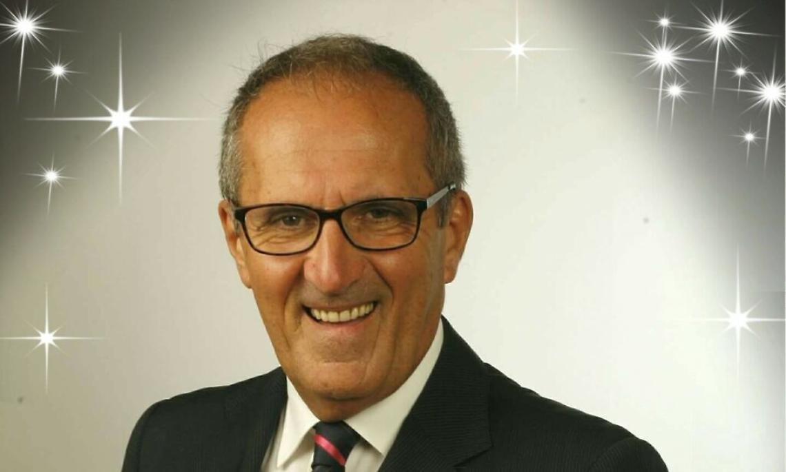 37981976_312790752596328_3629989471044239360_n