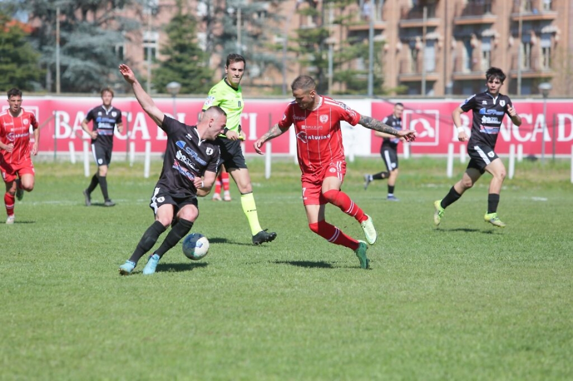 B2B9AF43-75F0-4E9D-98B0-DE5DF1F54350