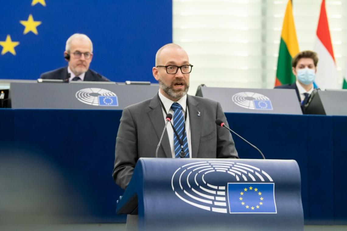 Copertina Onorevole Panza