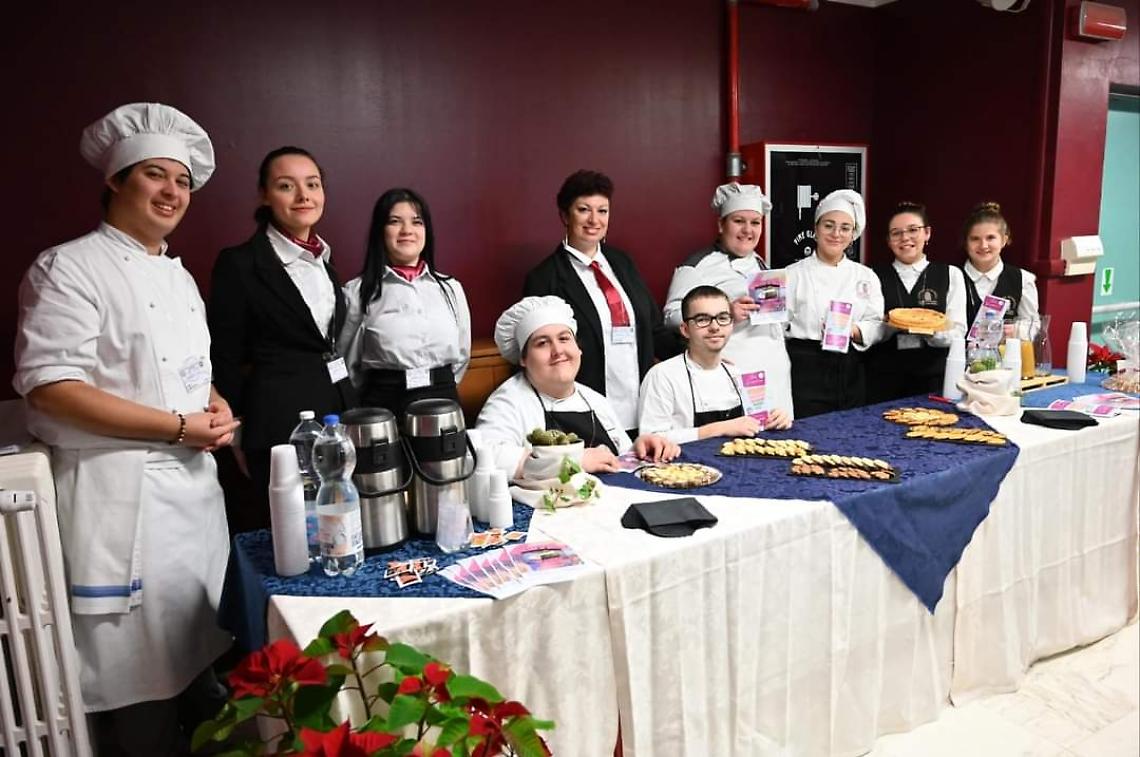 facebook_1673596552030_7019572712565911886