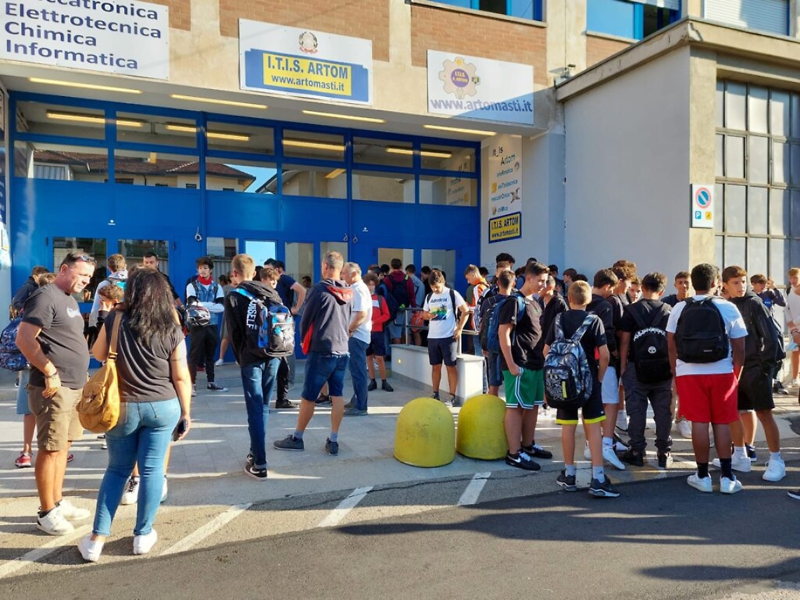 Primo giorno di scuola 2022 Artom 2