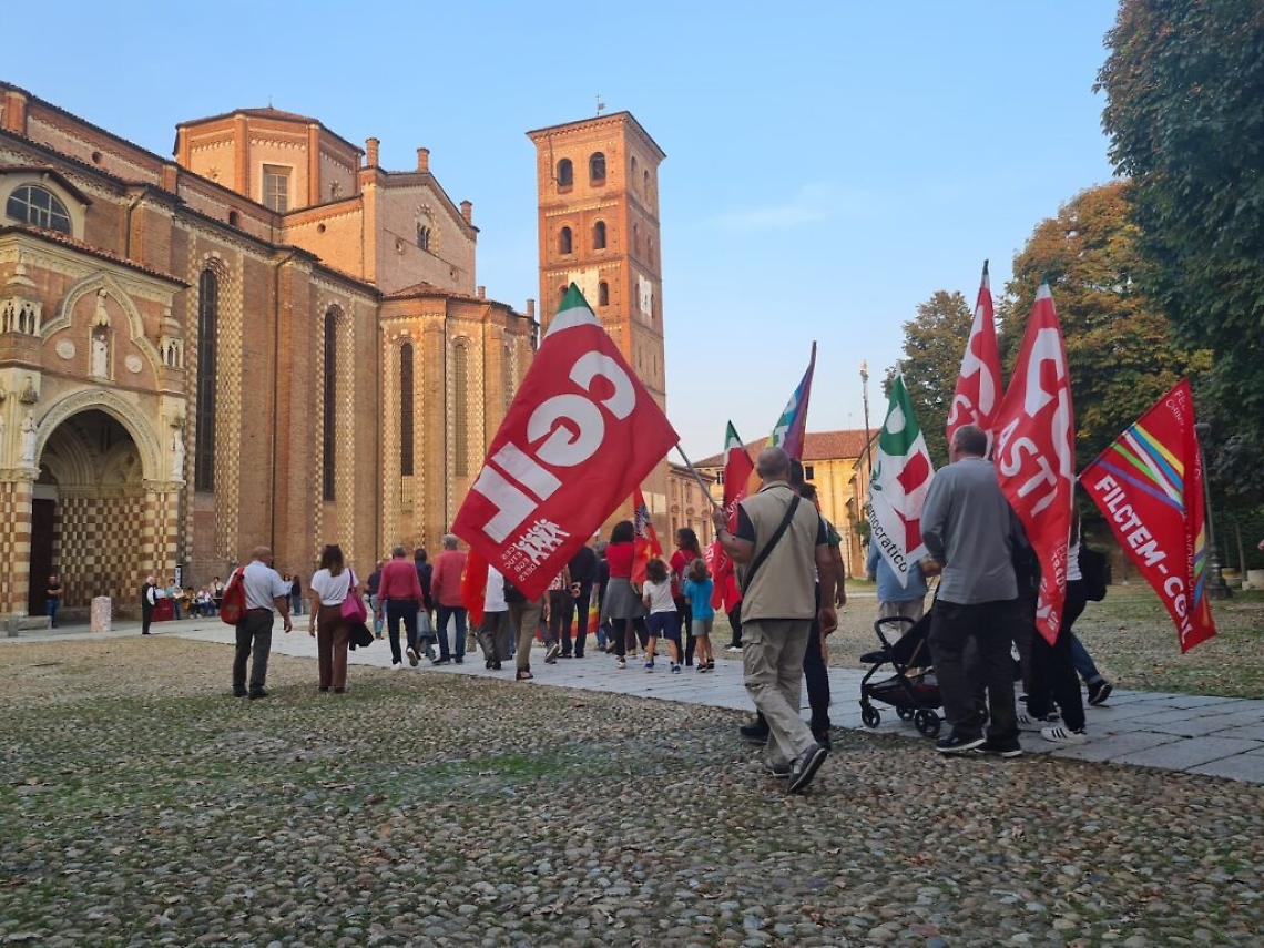 Corteo Cgil di Asti La via Maestra15