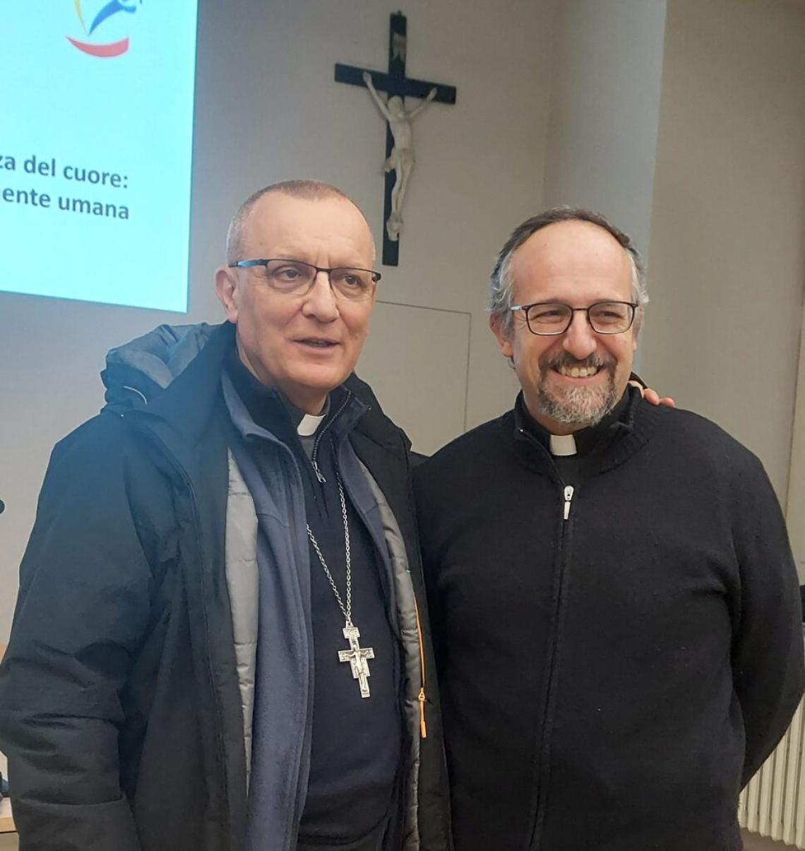 Vescoco Prastaro e don Luca Peyron